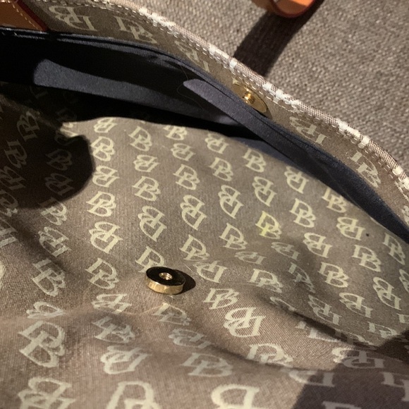 Authentic Dooney & Bourke Diaper Bag - Picture 6 of 14